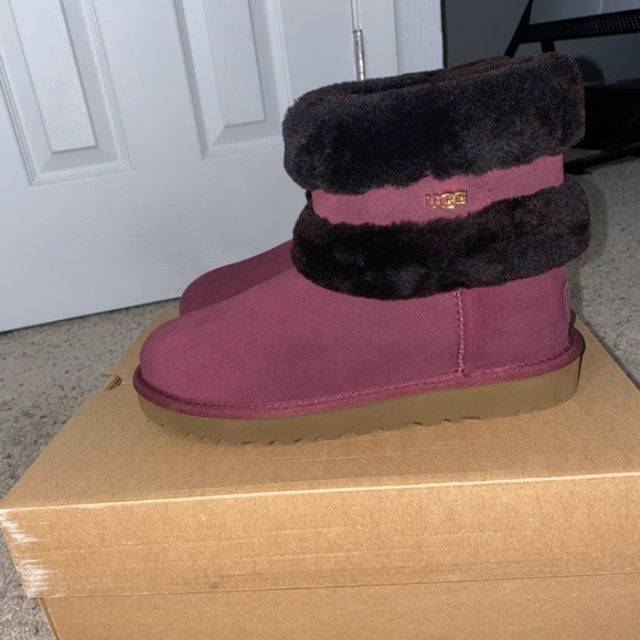 Ugg Boots - Picture 8 of 8